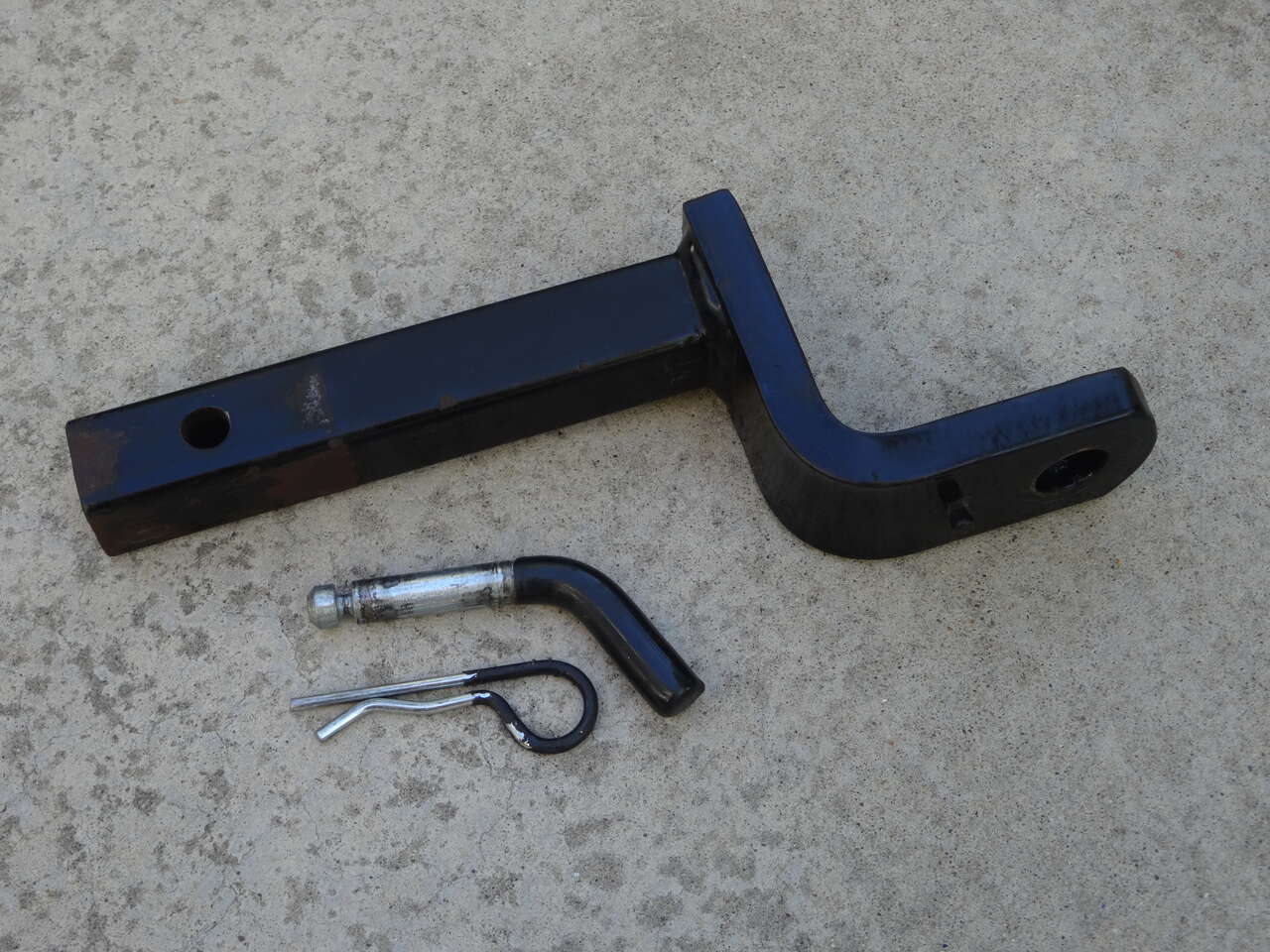 1 1/4" trailer hitch and locking pin