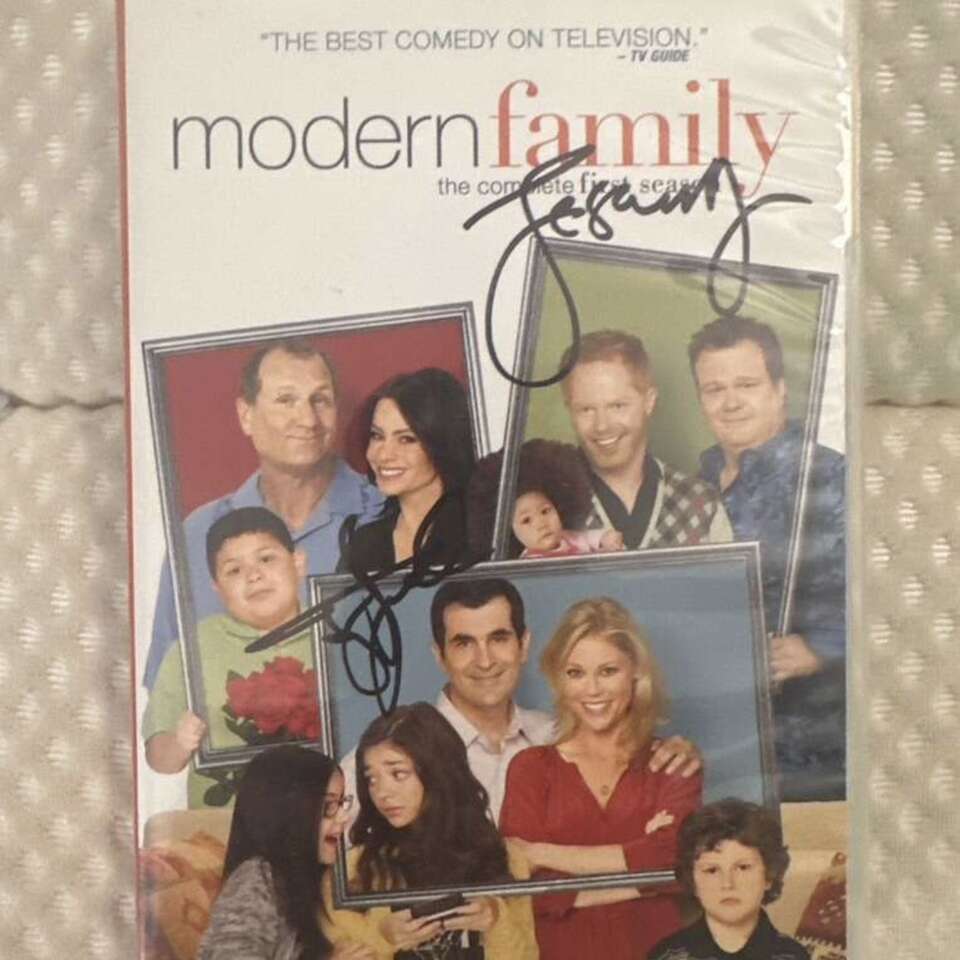 Modern Family (S1-S4) Autographed by Phil + Mitchell