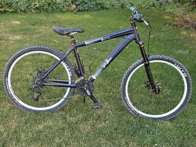 DiamondBack Response Sport