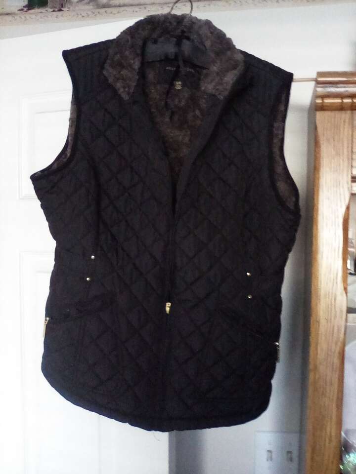 Women"s vest jackets