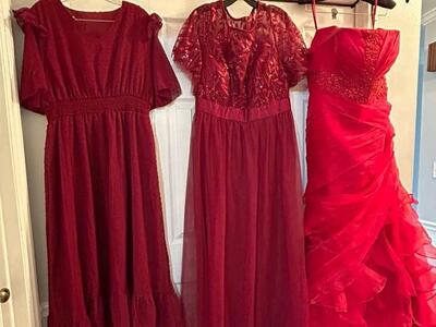 Sooo many dresses sz 4-20 formals sweethearts Prom