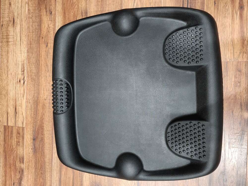 Uplift desk mat