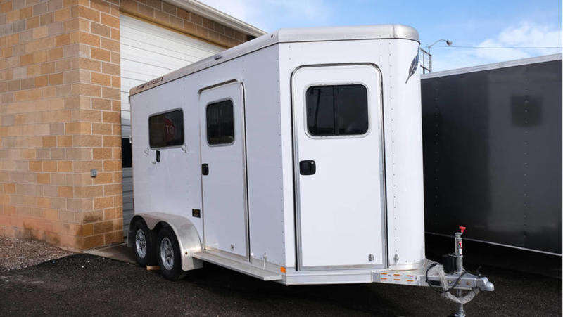 2023 Featherlite Trailers 9652 2 HORSE BUMPER ALUMINUM