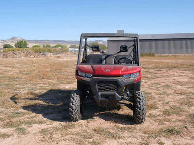 2025 Can-Am Defender DPS HD10