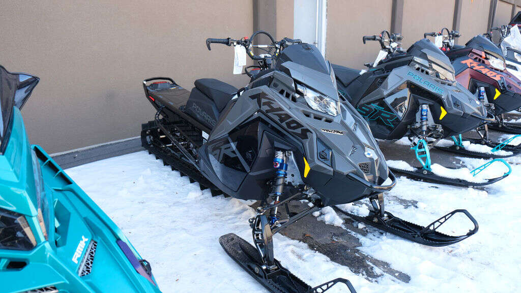 2025 Polaris RMK KHAOS 155 9R Shadow Gray Gloss Bl