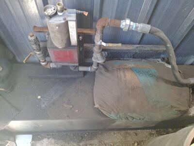 Used waste oil tank with pump
