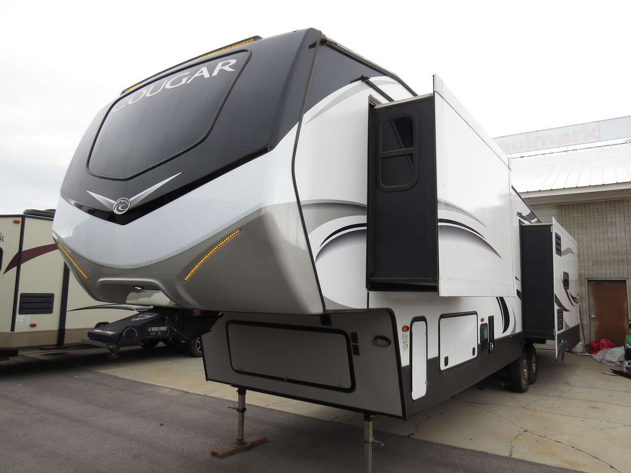 2020 Cougar 361RLW (3 Slides!)
