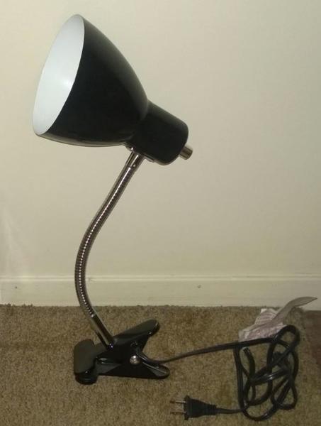 Flexible clip lamp