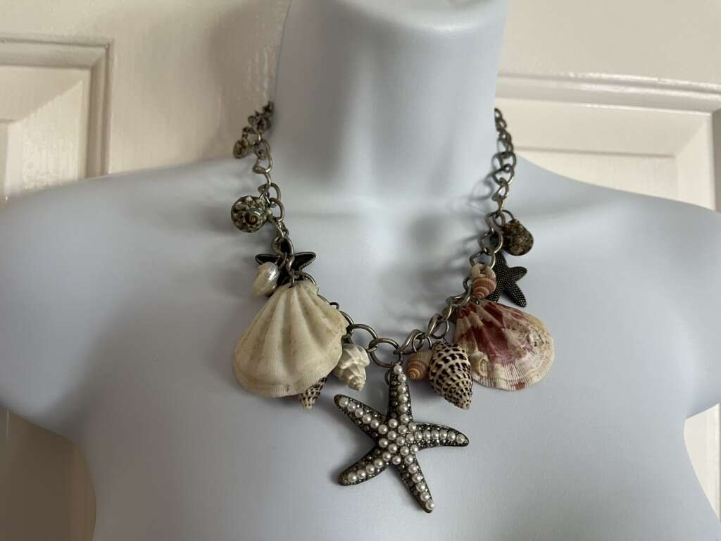 Adorable Beach Type Necklace With Shells