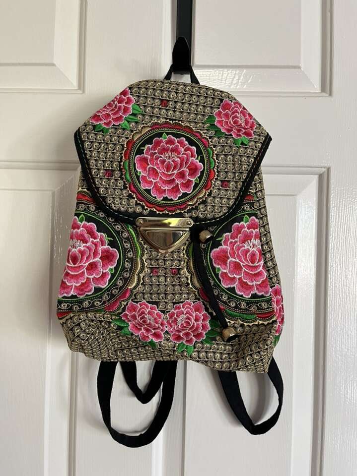 Backpack Embroidered Roses
