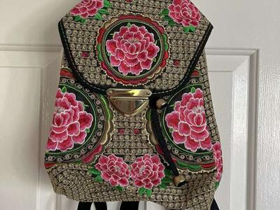 Backpack Embroidered Roses