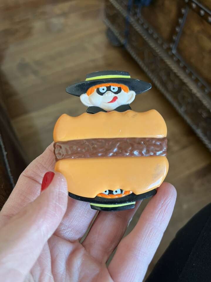 Vintage McDonald’s grimace magnet 3”