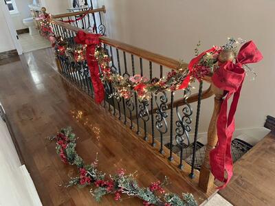 Modern Display Fancy Beaded Garland