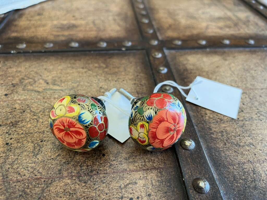 2 Nee Floral Drawer Pulls Rose Poppy Look
