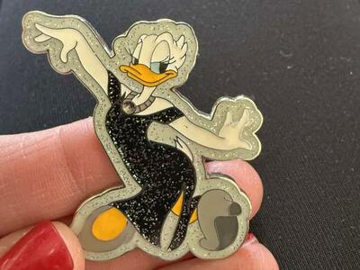 Disney Pin 2002 Daisy Duck