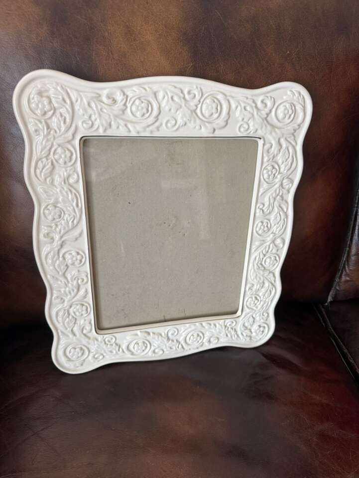 Beautiful Fancy Cream Frame With Gold Accent