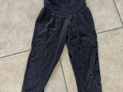 Motherhood Maternity Capri Pants L