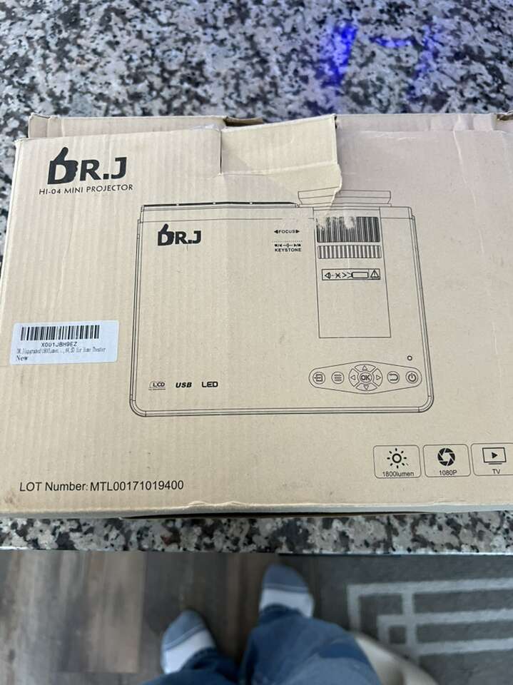 Mini Projector For Presentatins/movies