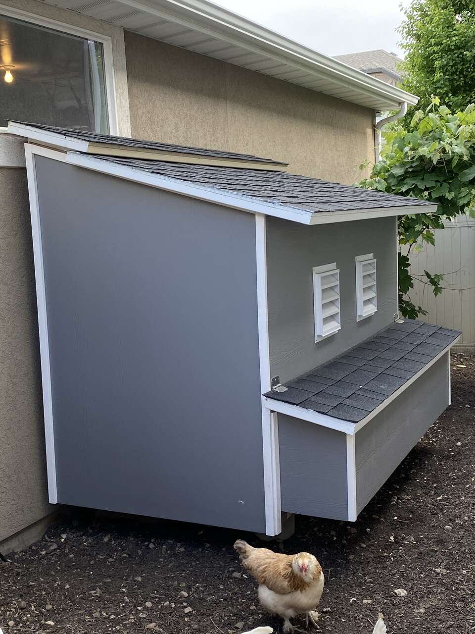 Custom Made and Delivered Chicken Coop Livestock