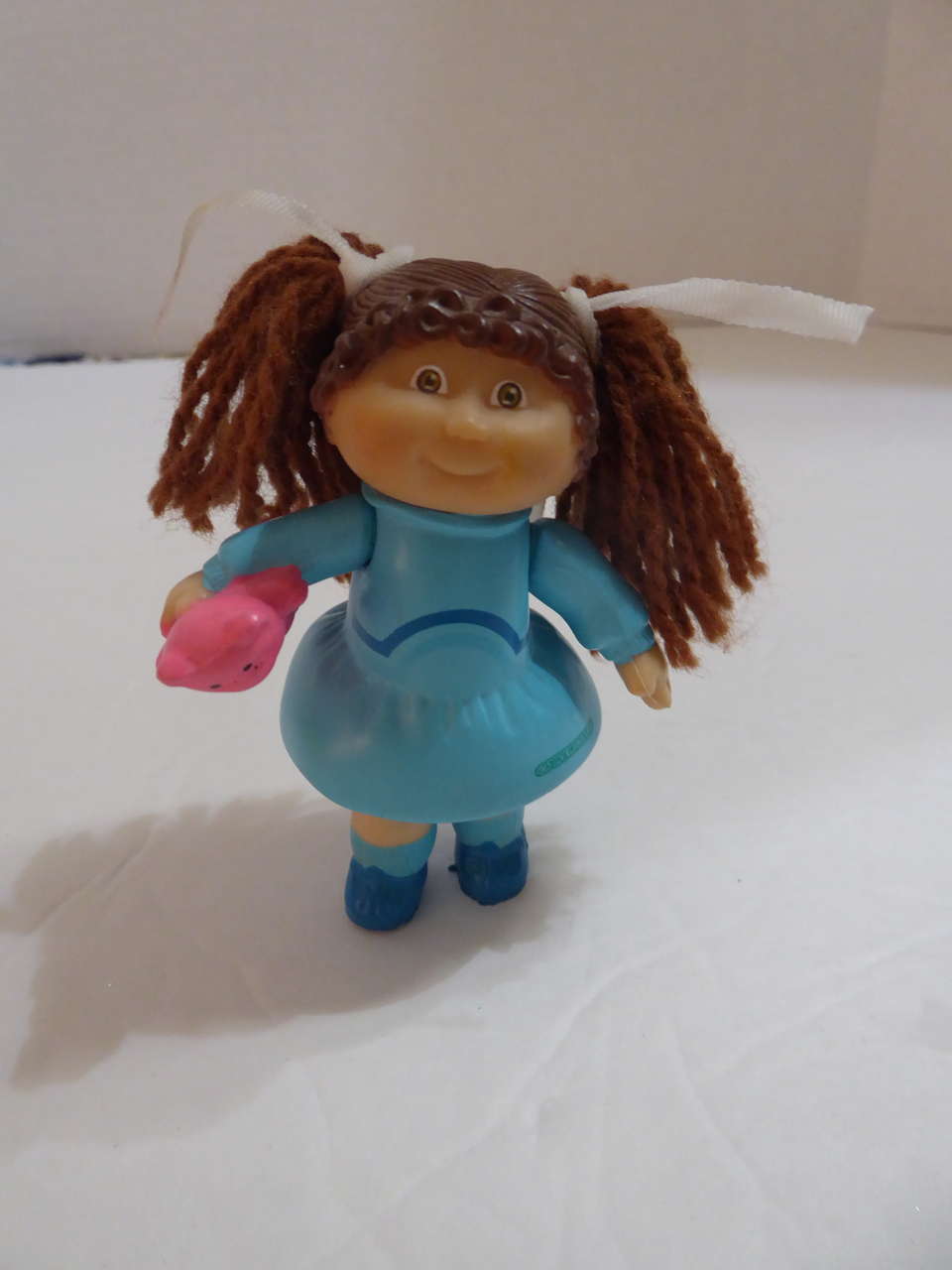 Vintage Collectible 1984 Mini Cabbage Patch Kids Doll Posable Plastic 3.5 Inches Tall Figure Doll With Brown Yarn Hair
