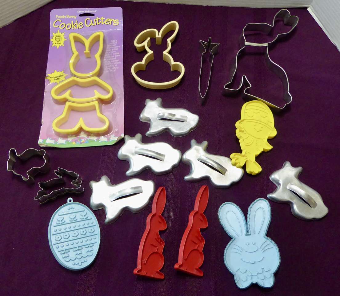 16 Different Vintage Easter Bunny Rabbit Cookie Cutter Shapes For Lots of Fun For Cookies Or Crafts