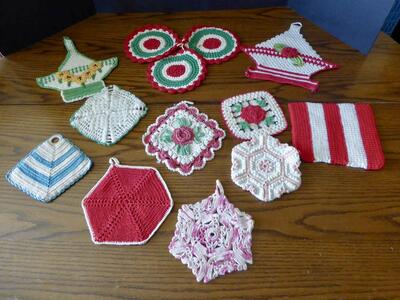 Very Pretty Antique / Vintage Decorative Crochet Doilie Hot Pads For Fun Vintage Decor