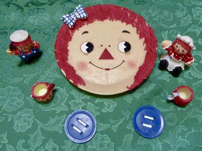 Really Cute Collectible Miniature Ceramic / Pottery Raggedy Ann And Andy Tea Set