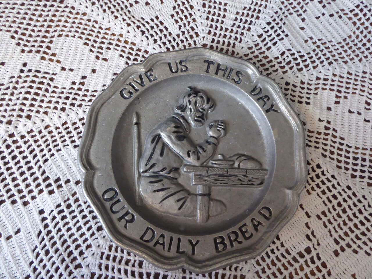 Vintage Sexton Pewter Plate Give Us This Day Our Daily Bread With A Man Praying