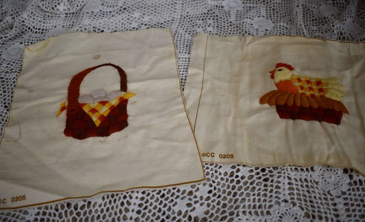 Vintage Set Of Two Creative Circle Embroidery Chicken And Basket Of Eggs To Be Framed Or Made Into Pillows