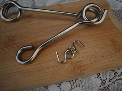 2 VINTAGE METAL PUZZLE BRAIN TEASER GAME TOYS- A LARGER ONE AND A SMALLER ONE