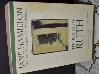 THE BOOK OF RUTH -INTERESTING 1988 FICTION PAPERBACK BY JANE HAMILTON