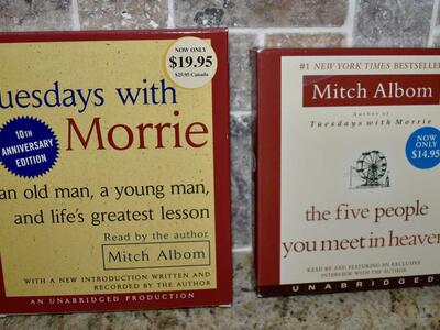 TUESDAYS WITH MORRIE / THE FIVE PEOPLE THAT YOU MEET IN HEAVEN BY MITCH ALBOM CDS