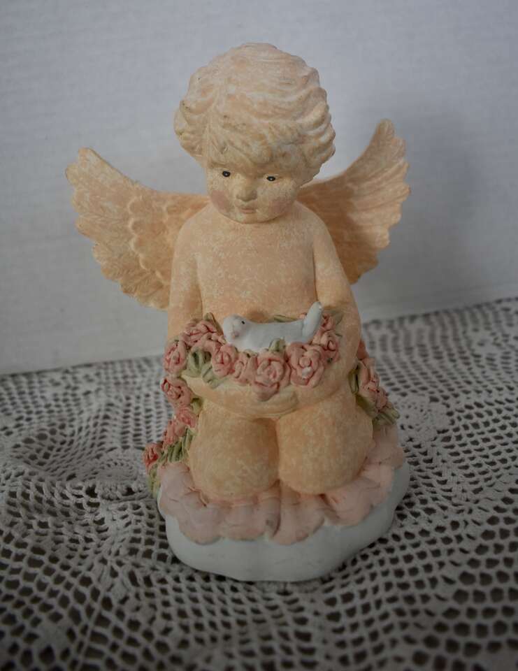 RUSS BERRIES CO. ’MEMORIES OF LOVE’ - CERAMIC POTTERY CHERUB ANGEL WITH A DOVE / FLOWERS