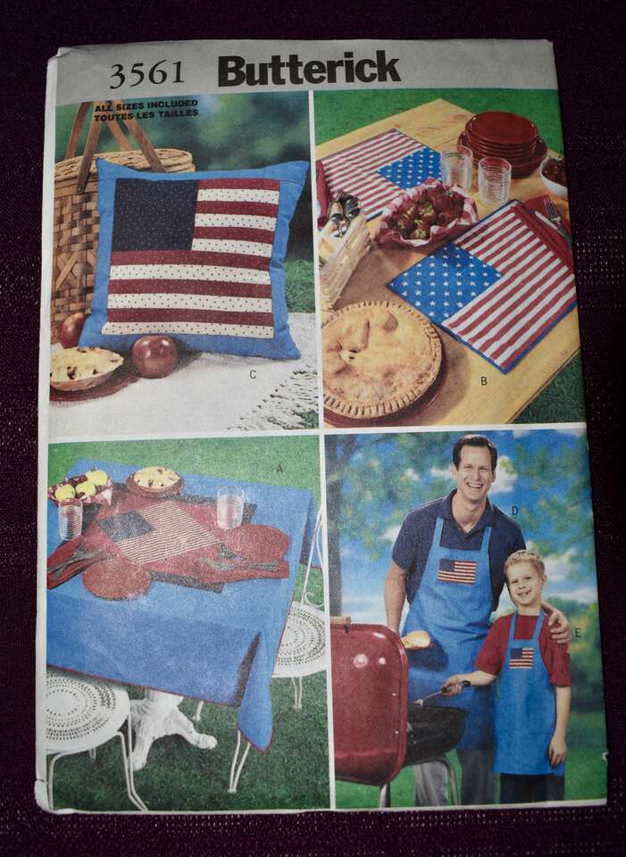 Fun Pattern For Making Several Patriotic Decor Items Like Placemats, Tablecloth, Pillow, Aprons for Adult And Child