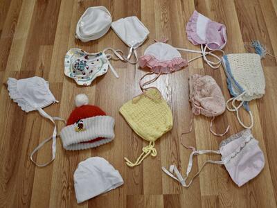 SEVERAL VINTAGE BABY HATS AND BONNETS- WITH ONE TODDLER MICKEY MOUSE HAT