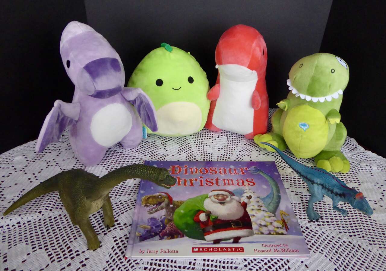 4 Collectible Stuffed Dinosaur Plush Animal Dolls - All in Like New Condition