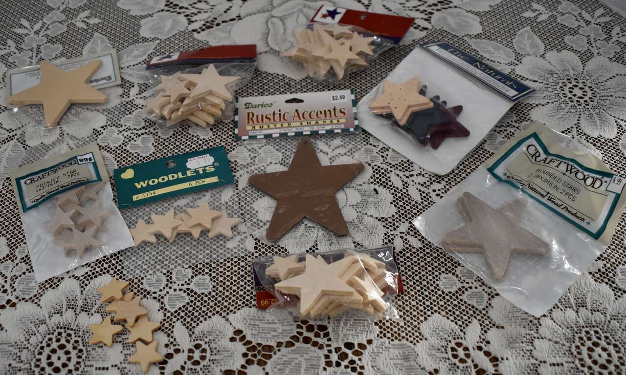Assorted New Wooden Stars Including 4 Rusted Tin Stars For Assorted Craft Projects