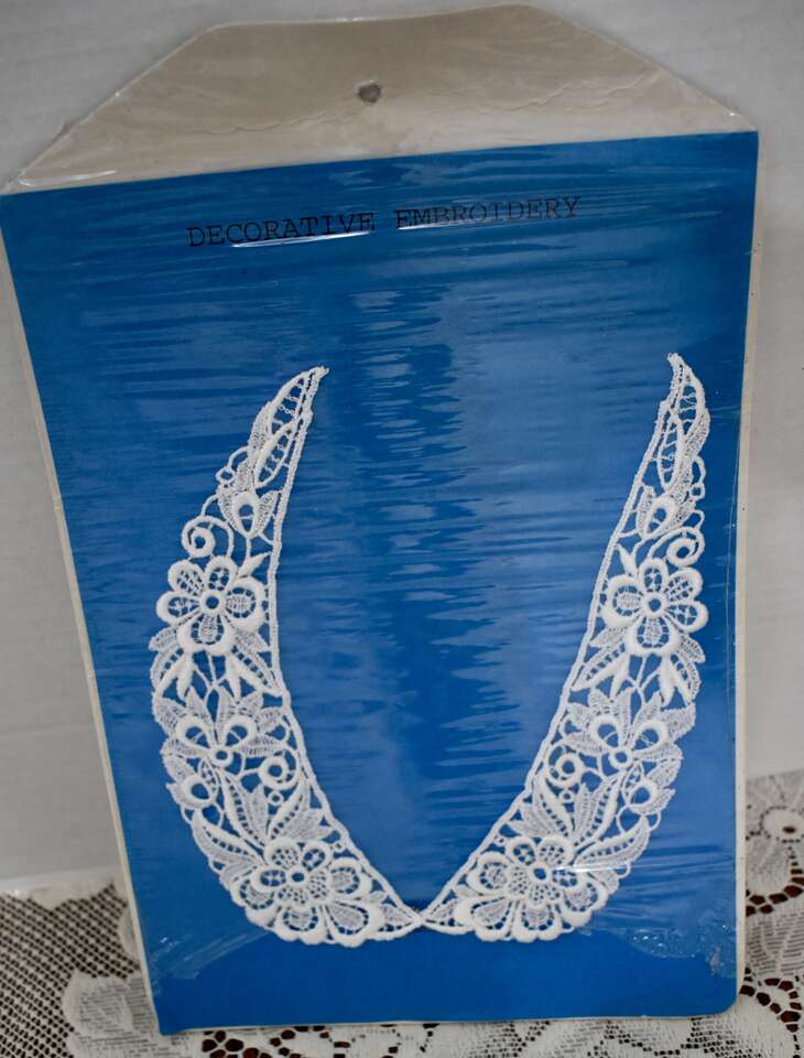 Beautiful Decorative White Floral Embroidery Lace For Fun Clothing Decor Or Art Journaling