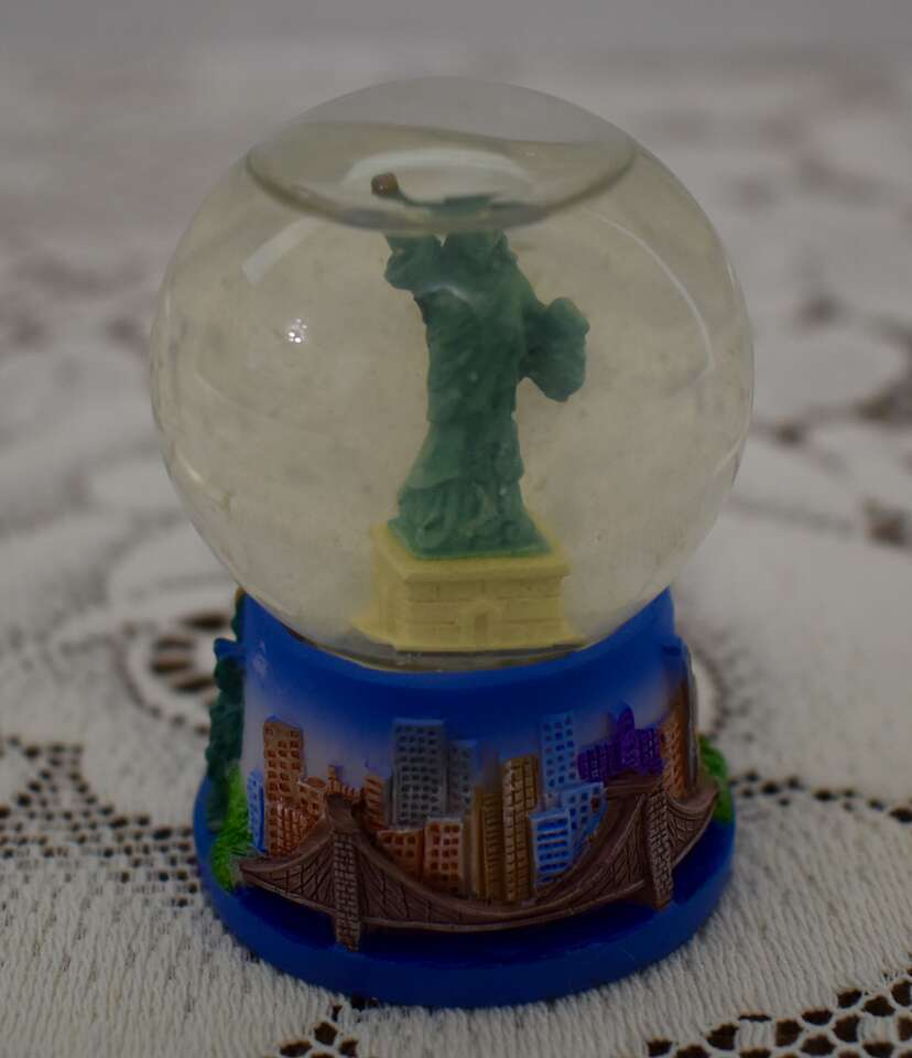 Small Statue Of Liberty Water / Snow Globe By Empire Souvenir
