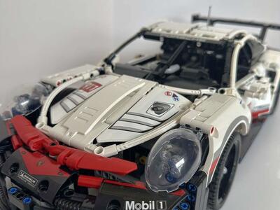 42096 LEGO Technic Porsche 911 RSR **RETIRED**