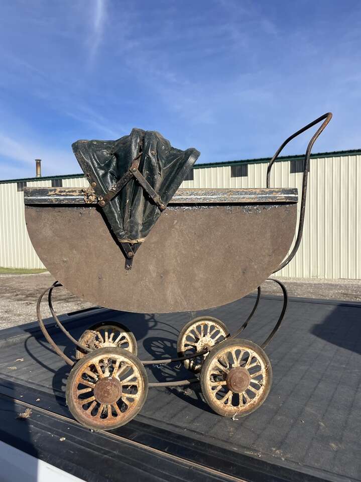 Antique Baby Buggy