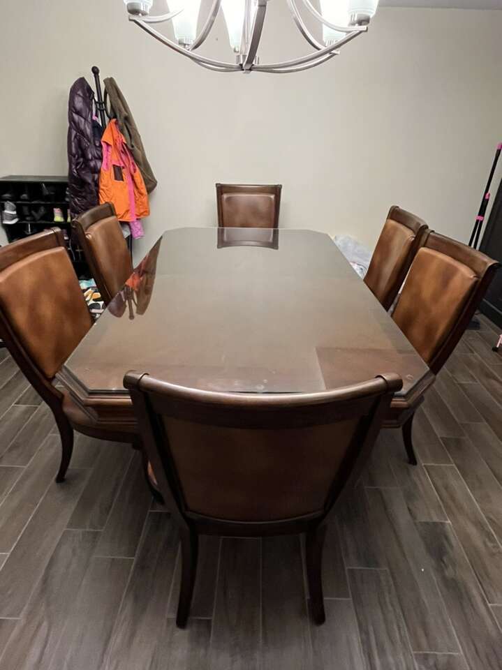 Luxury Table with Table Extenders