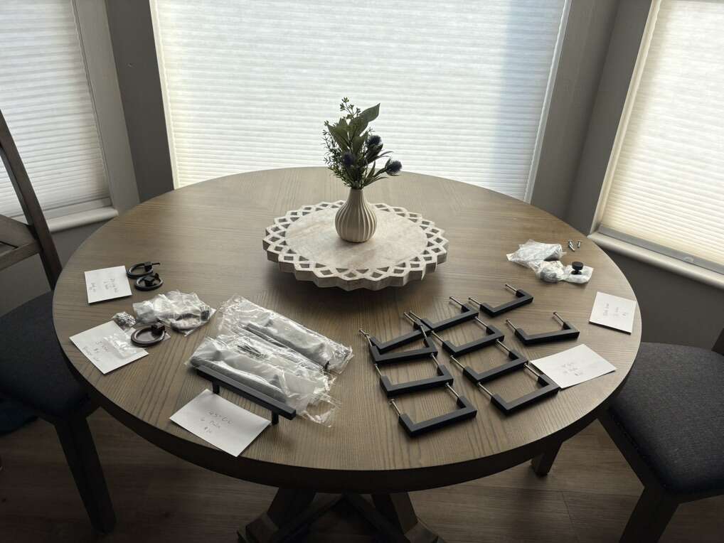 New Knobs & Pulls - Black