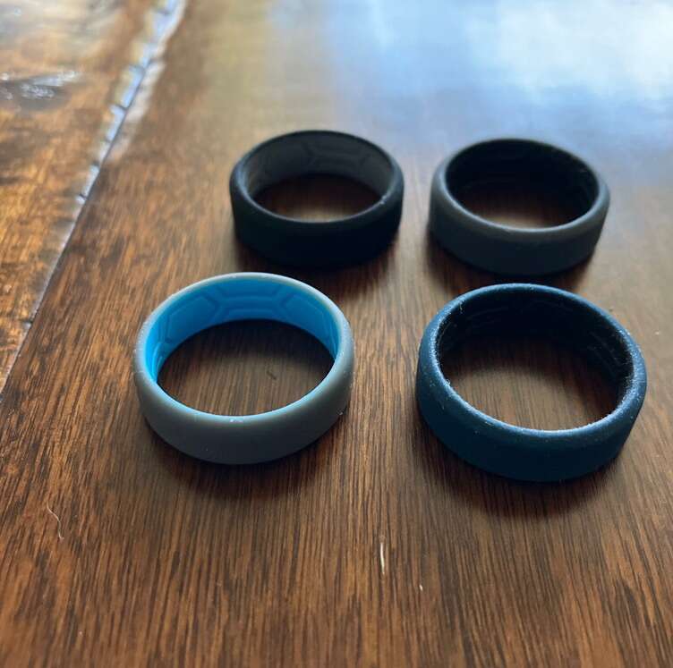 4 Vinyl Rings Blue Grey Black Mens