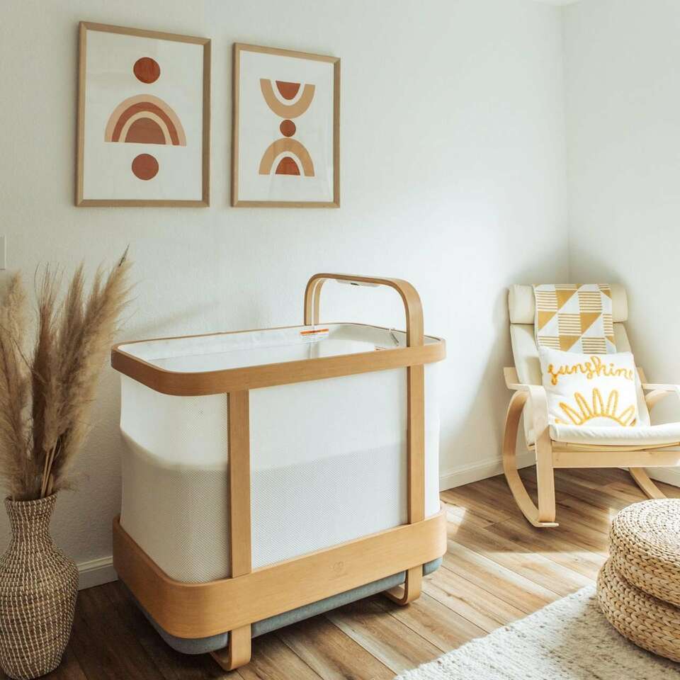 Cradlewise: All-in-One Smart Bassinet, Crib, Baby Monitor and more