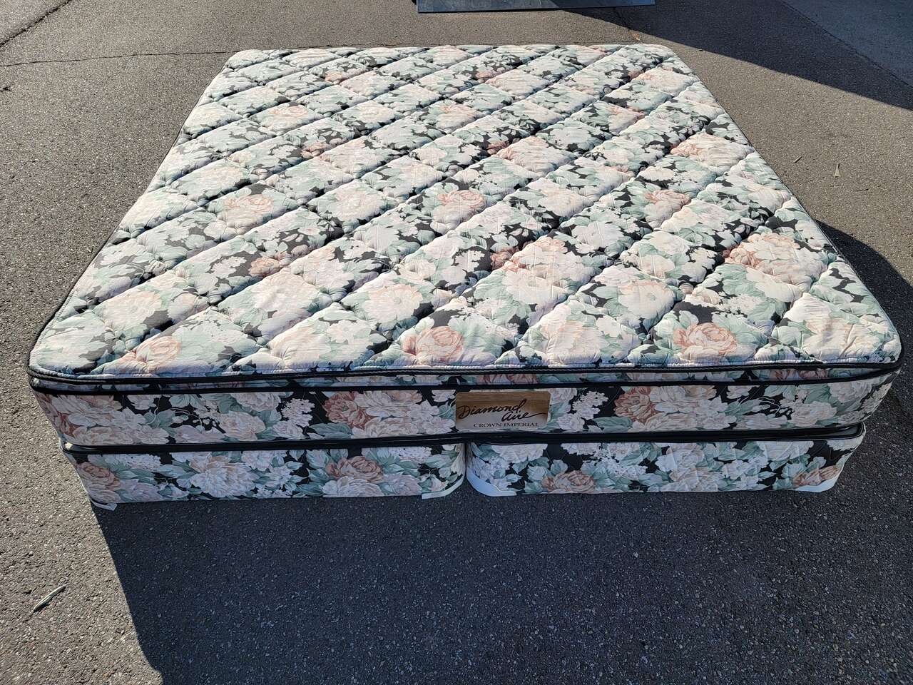 King Size Mattress and Box Spring! On… Furniture