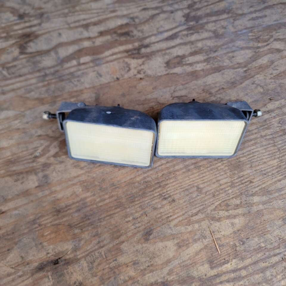 2003 Sportsman 600 headlights