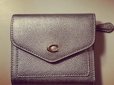 NEW Coach Leather wallet silver and gold. W. Tags Purse bag