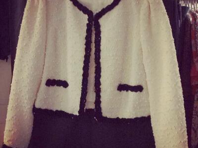 New w. Tag Size L cream & Black trim jacket