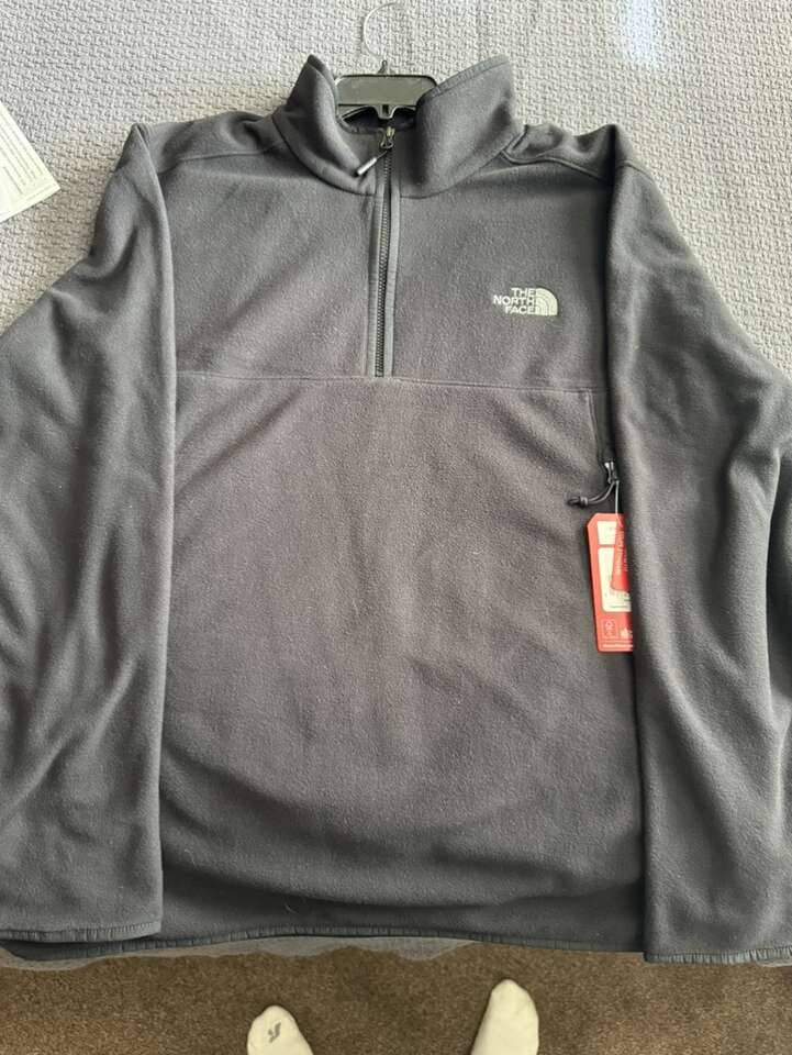 New XL North Face Fleece Pullover